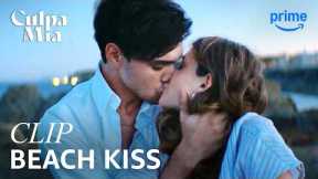 Nick & Noah’s Beach Kiss Gets Interrupted | Culpa Mía | Clip | Prime Video